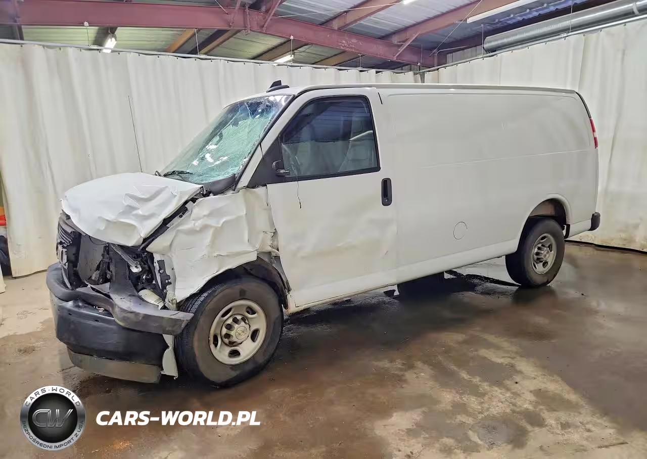 2025 Chevrolet Express G2500