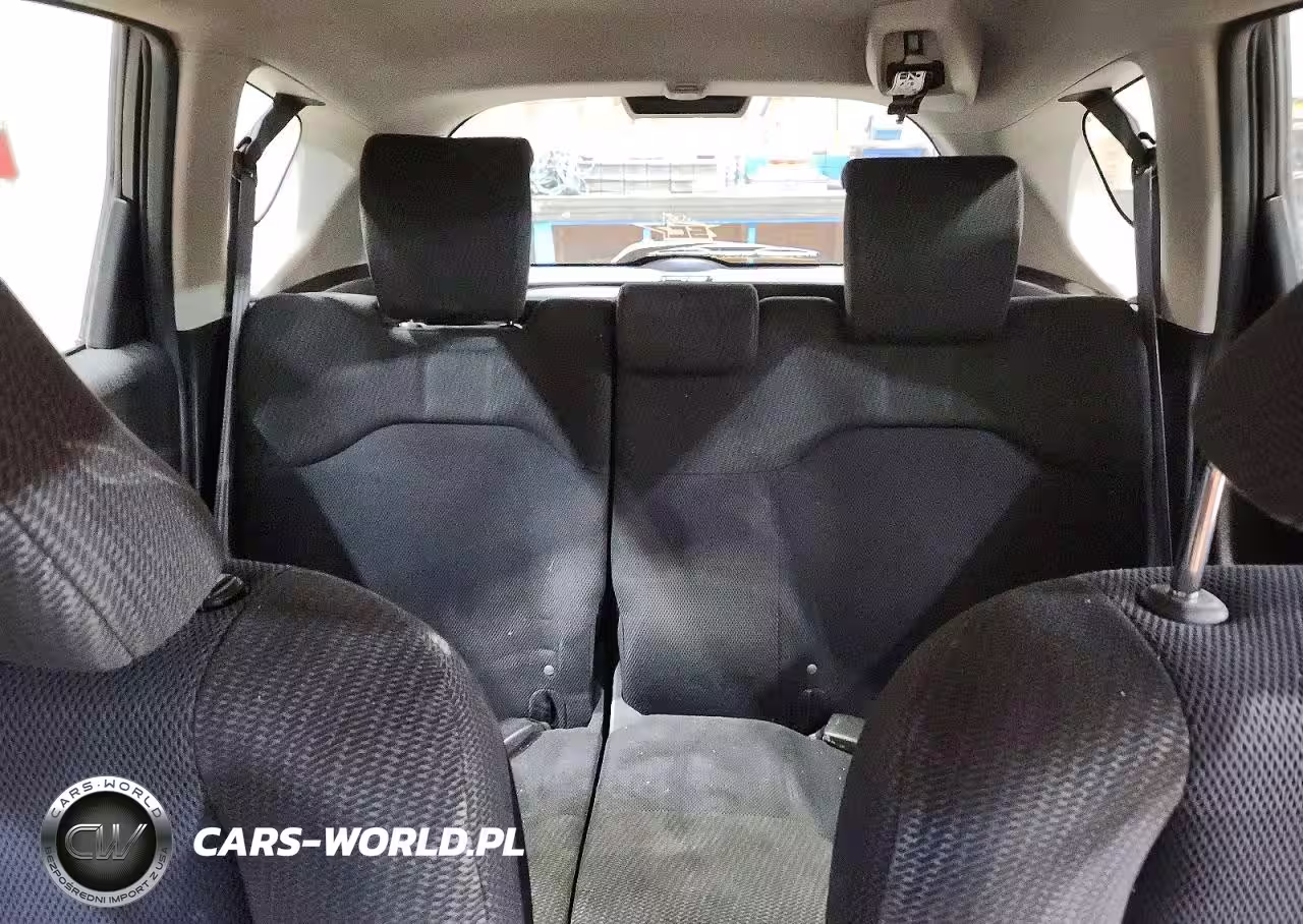 2013 Honda Fit Sport VIN:JHMGE8H61DC068981 - 10
