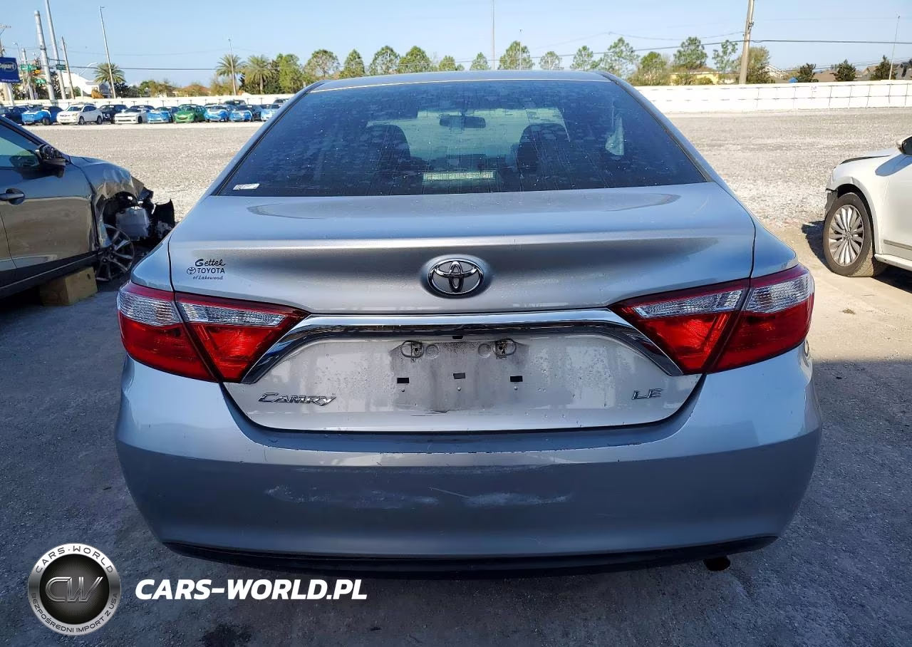 2017 Toyota Camry Le VIN:4T1BF1FK8HU739753 - 6