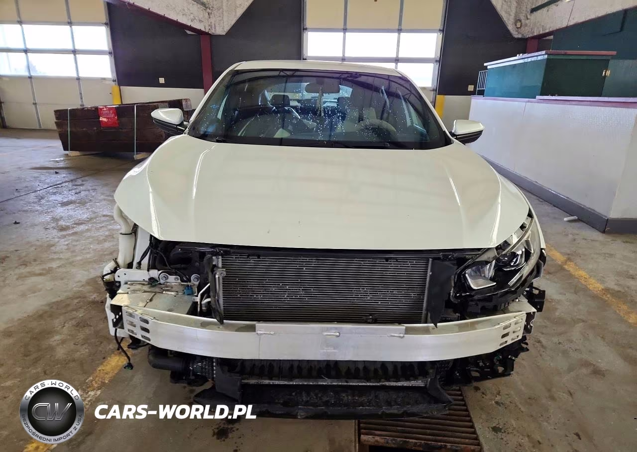 2018 Honda Civic Sport VIN:SHHFK7H46JU207210 - 5