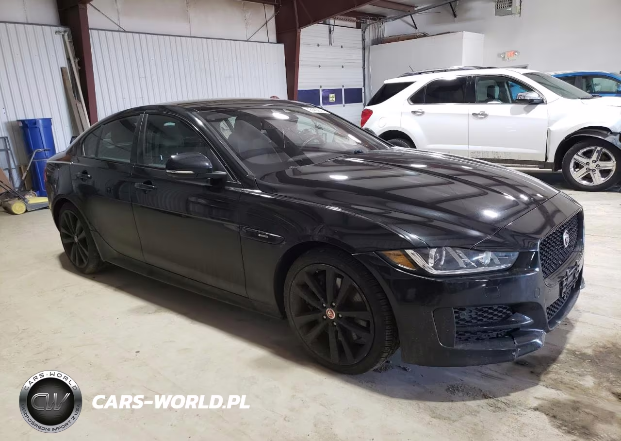 2017 Jaguar Xe VIN:SAJAF4BV9HA951050 - 4
