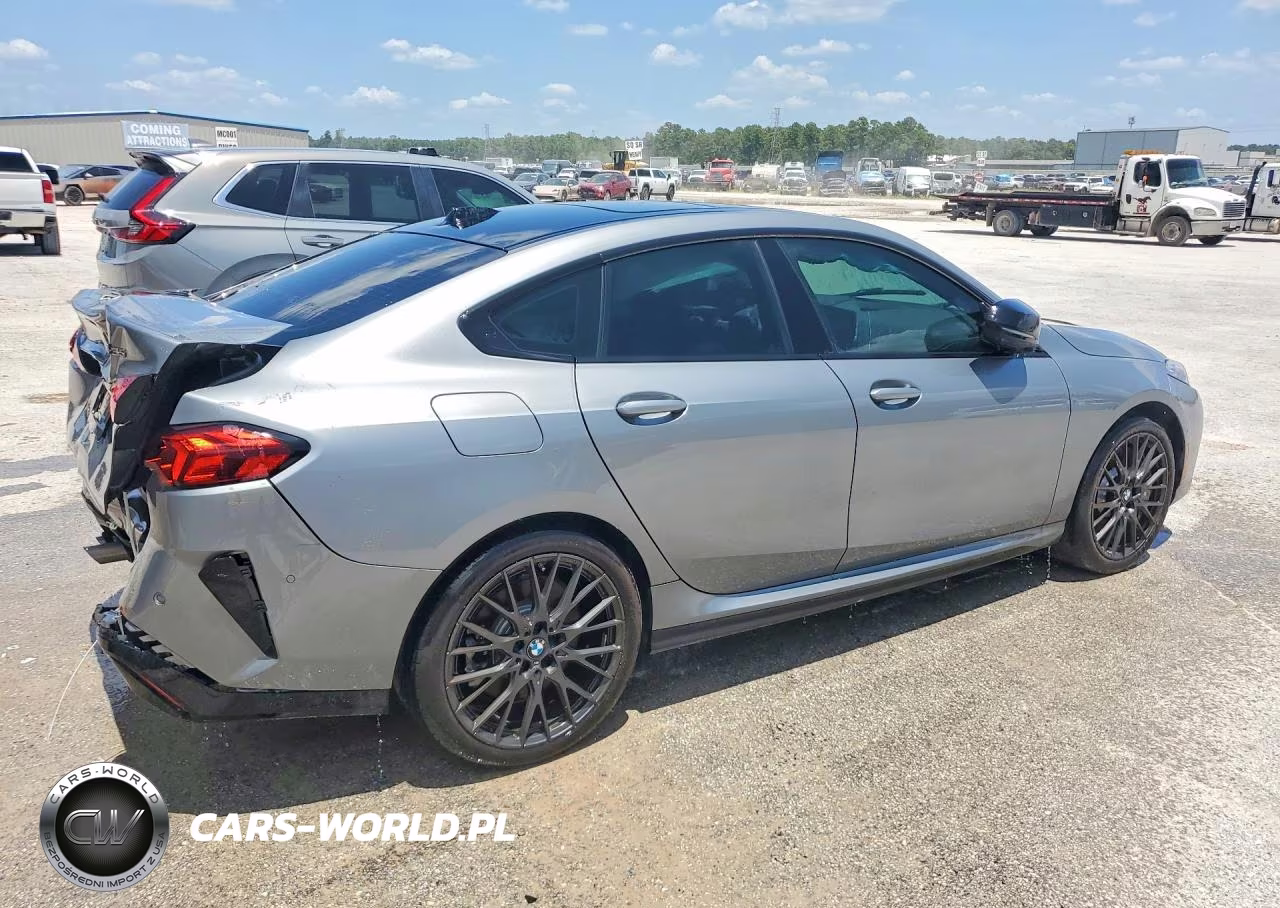 2026 BMW M235Xi VIN:WBA33GG0XT7T99236 - 3