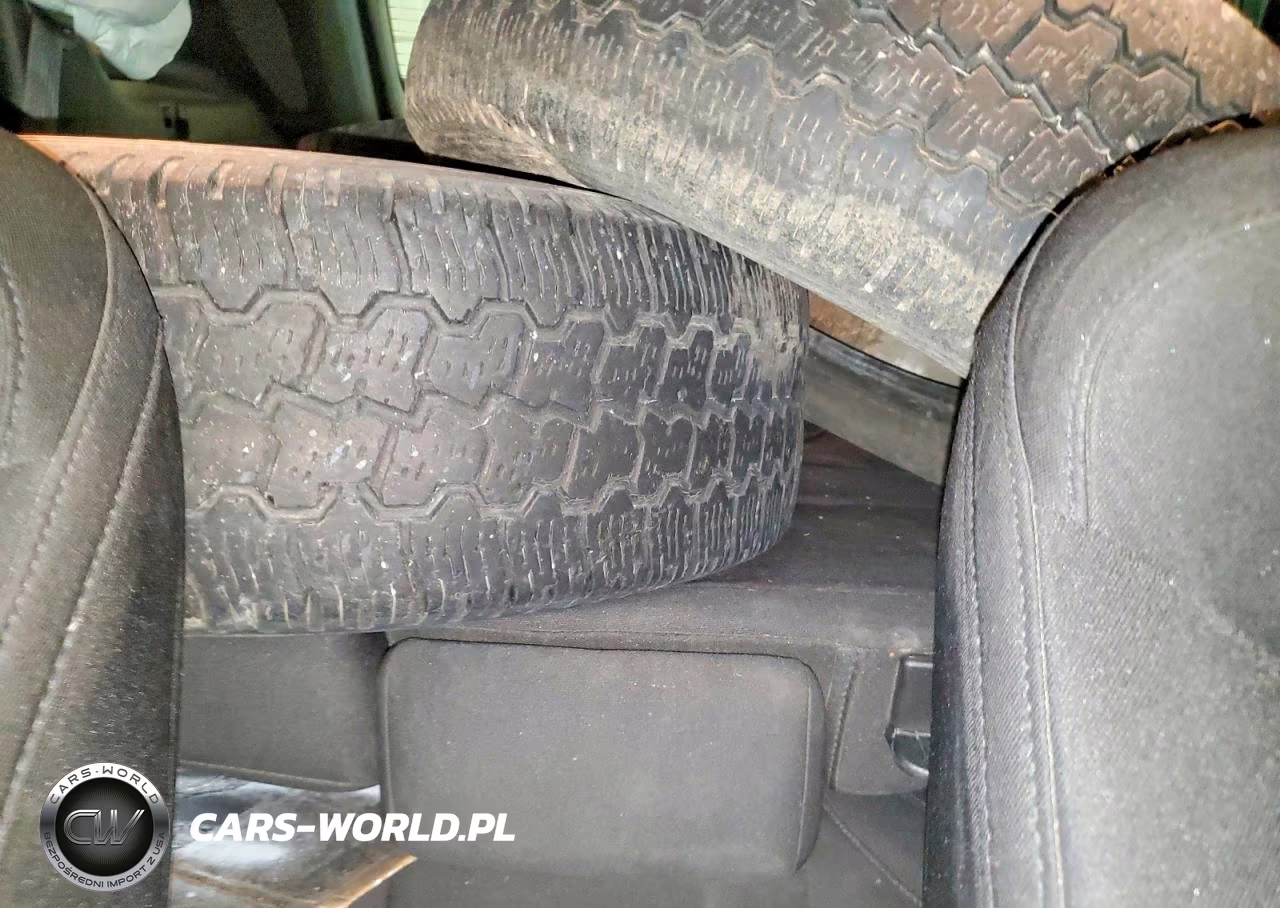 2020 Jeep Cherokee Latitude VIN:1C4PJMCB2LD576136 - 10