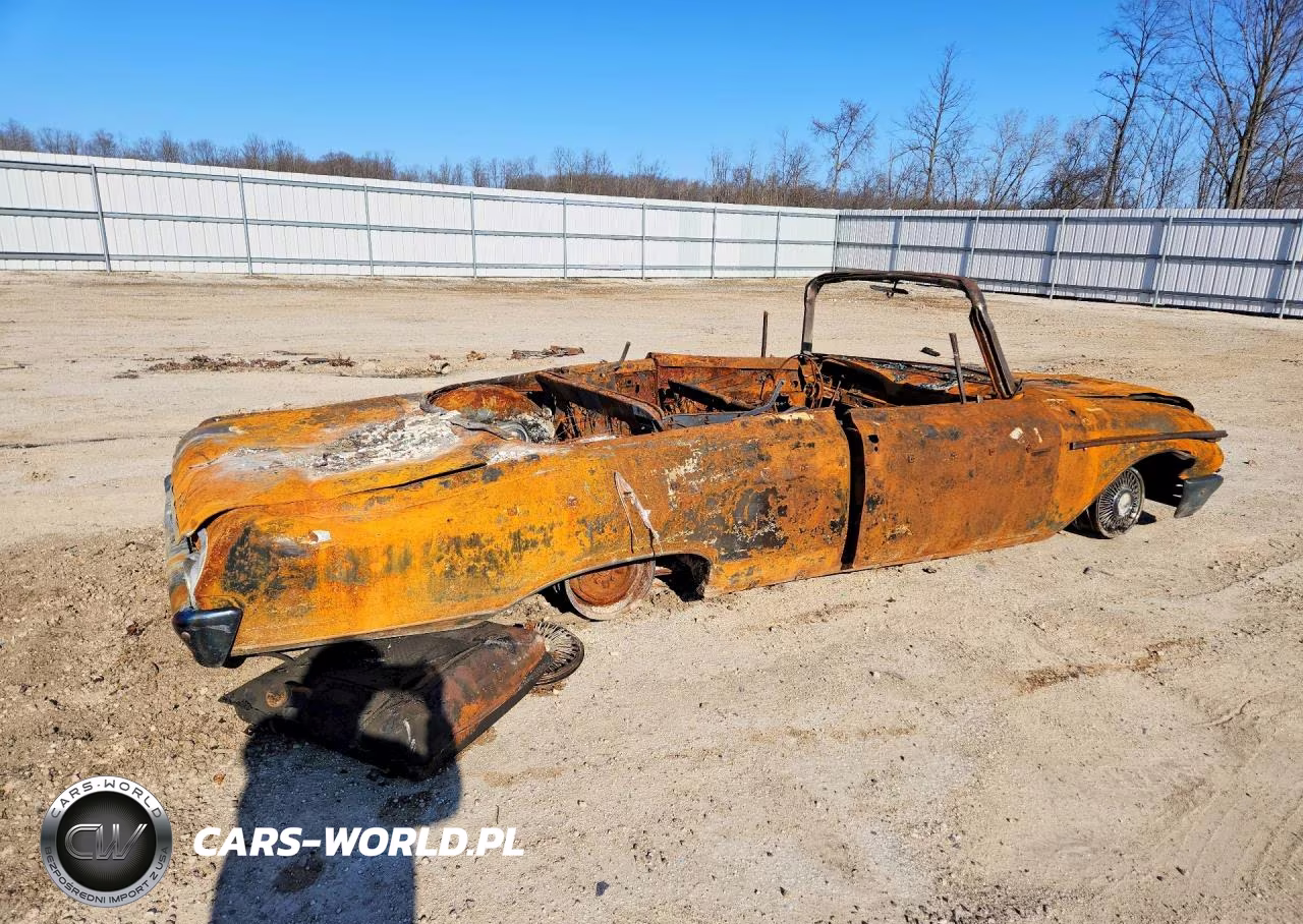 1962 Ford Thundrbird VIN:2Y85Z106681 - 3
