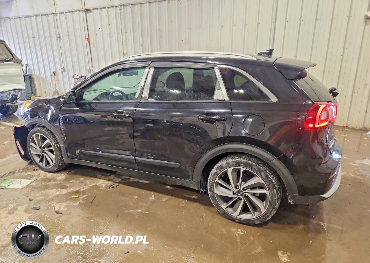 2017 Kia Niro Touring VIN:KNDCE3LC8H5044686 - 2