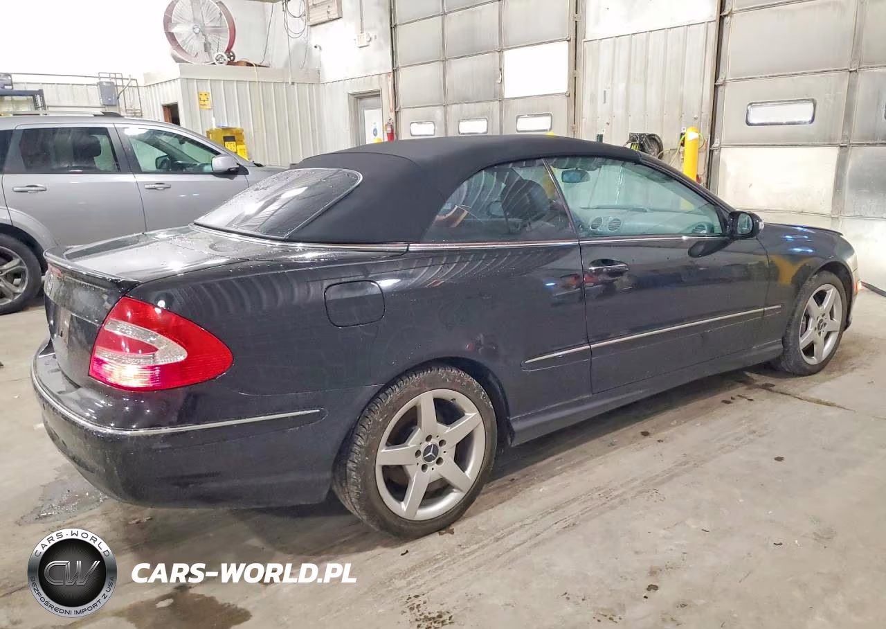 2005 Mercedes-Benz Clk 500 VIN:WDBTK75J85F142231 - 3