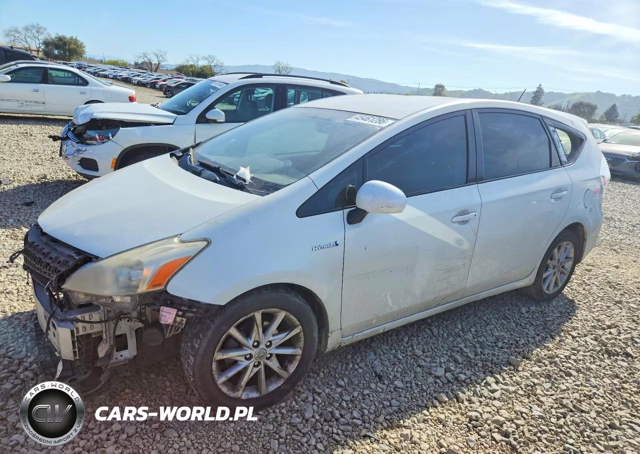 2013 Toyota Prius V Five – zdjęcie 1 z 13
