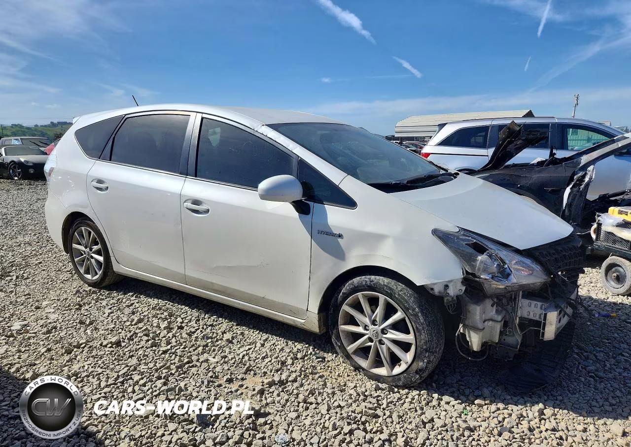 2013 Toyota Prius V Five VIN:JTDZN3EU7D3190812 - 4