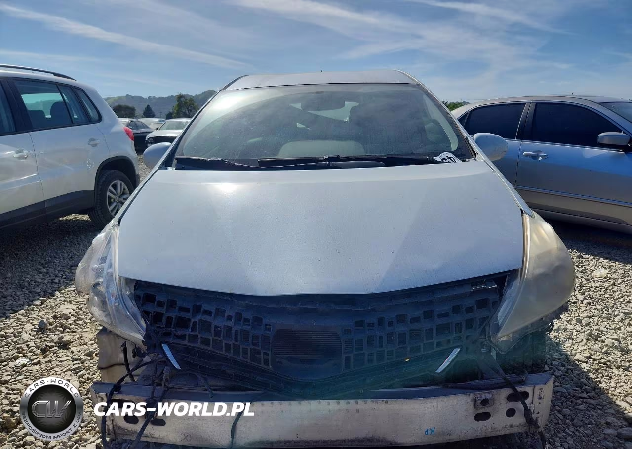 2013 Toyota Prius V Five VIN:JTDZN3EU7D3190812 - 5
