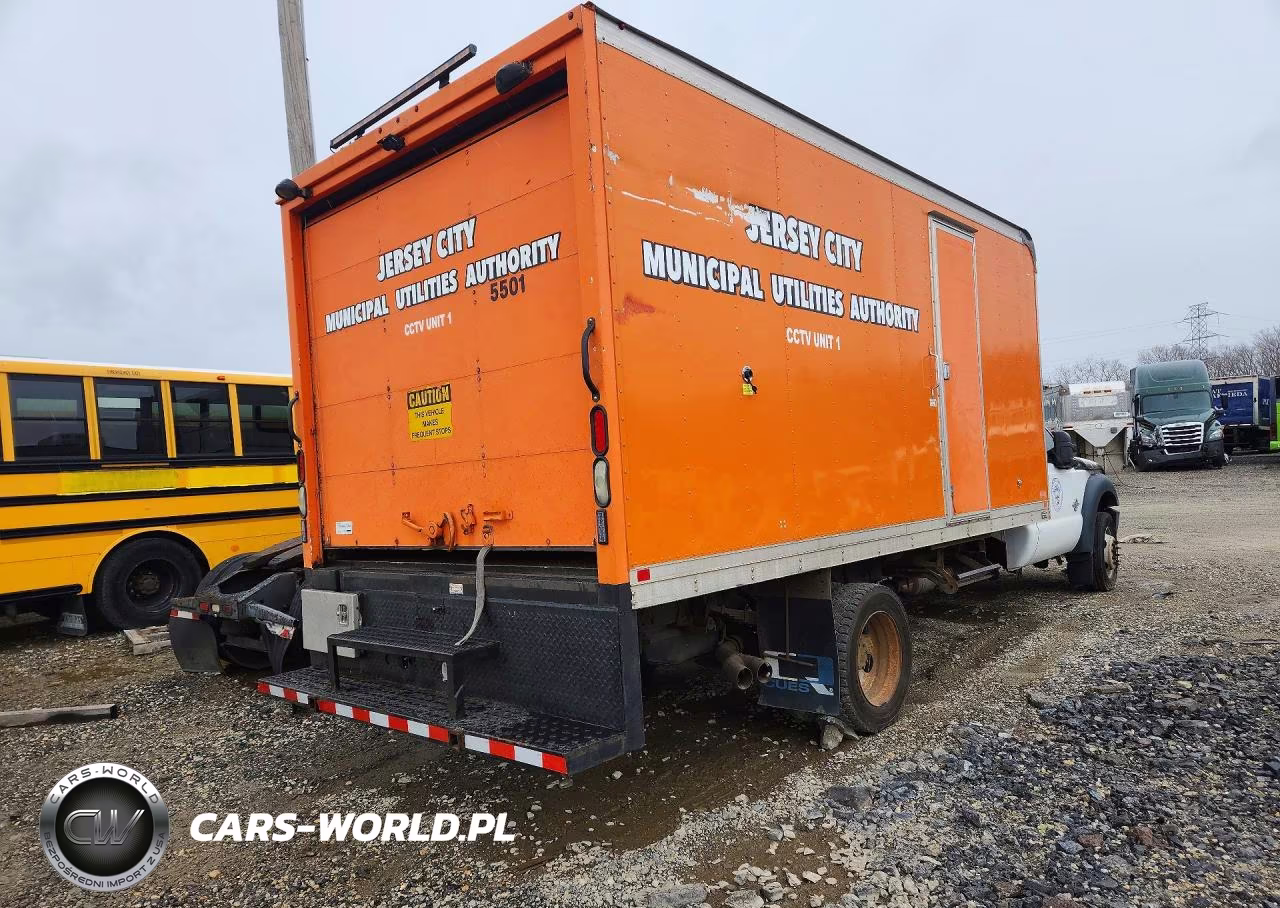2012 Ford F550 Super Duty Box Truck VIN:1FDUF5GT3CEB55884 - 3