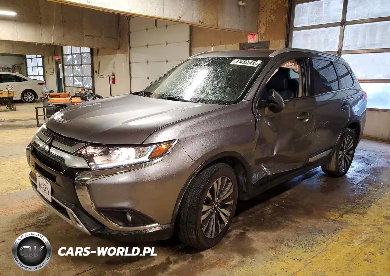 2020 Mitsubishi Outlander Se