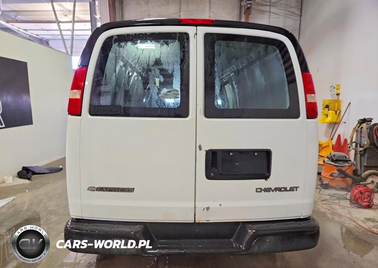 2003 Chevrolet Express G2500 VIN:1GCFG29T831160818 - 6