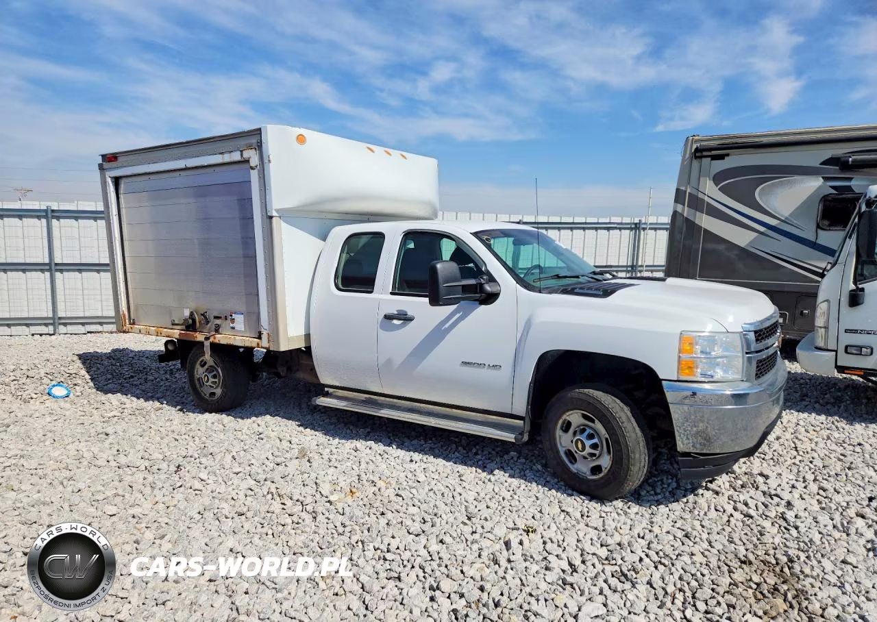 2013 Chevrolet Silverado C2500 Heavy Duty VIN:1GB2CVCG0DZ138732 - 4