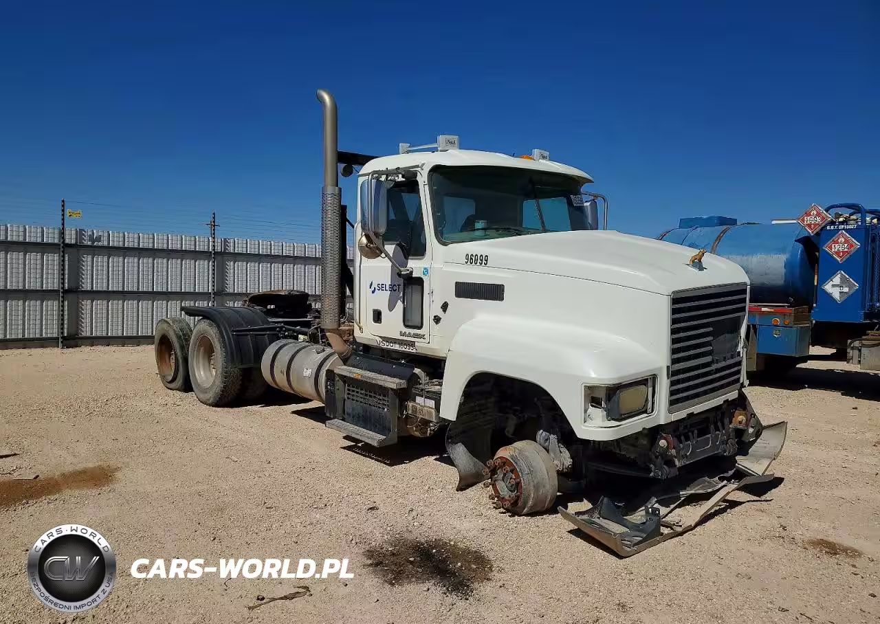 2018 Mack 600 Chu600