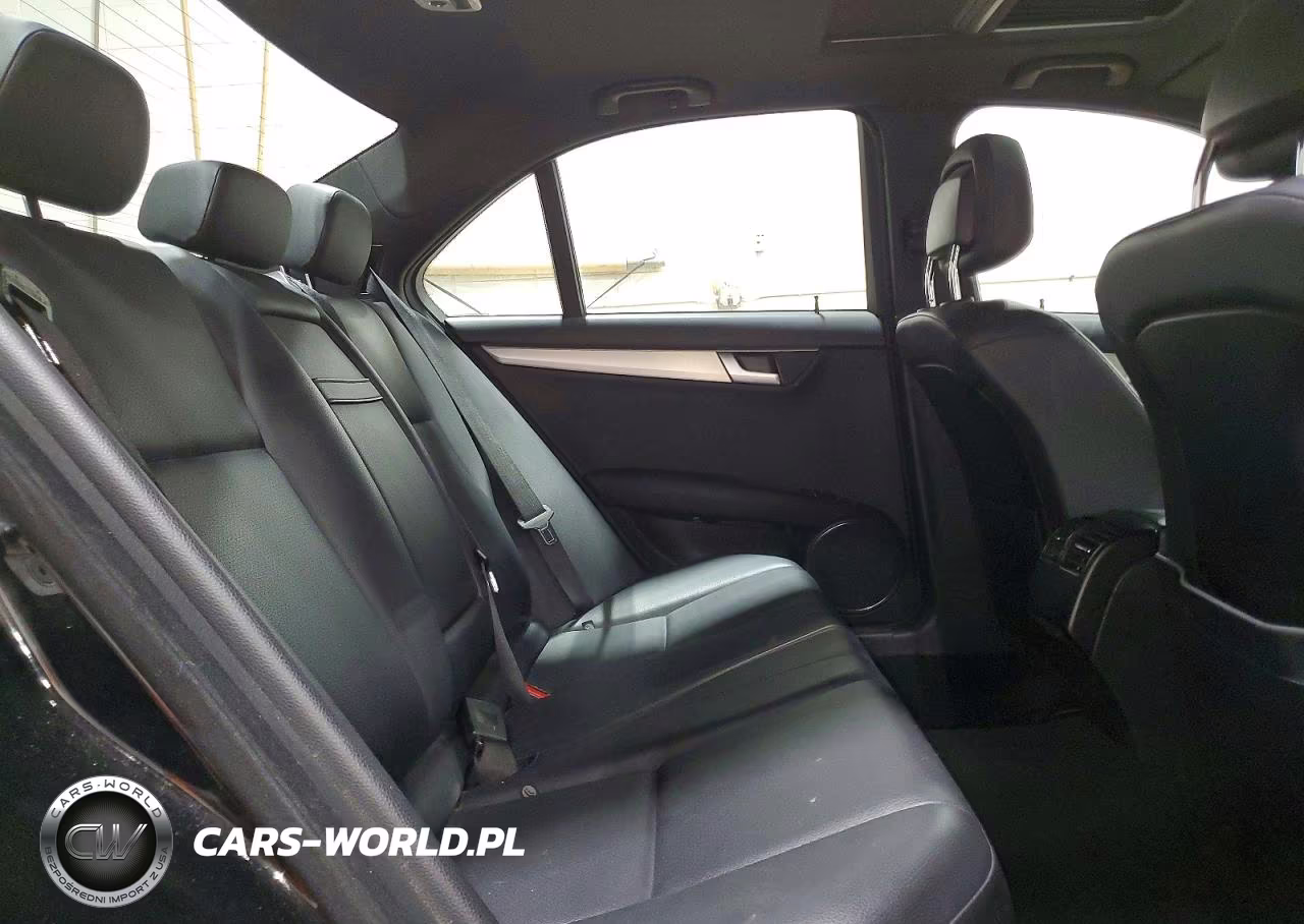 2013 Mercedes-Benz C 300 4Matic VIN:WDDGF8AB0DR297435 - 10