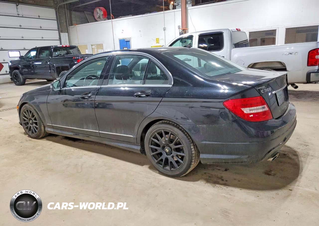 2013 Mercedes-Benz C 300 4Matic VIN:WDDGF8AB0DR297435 - 2