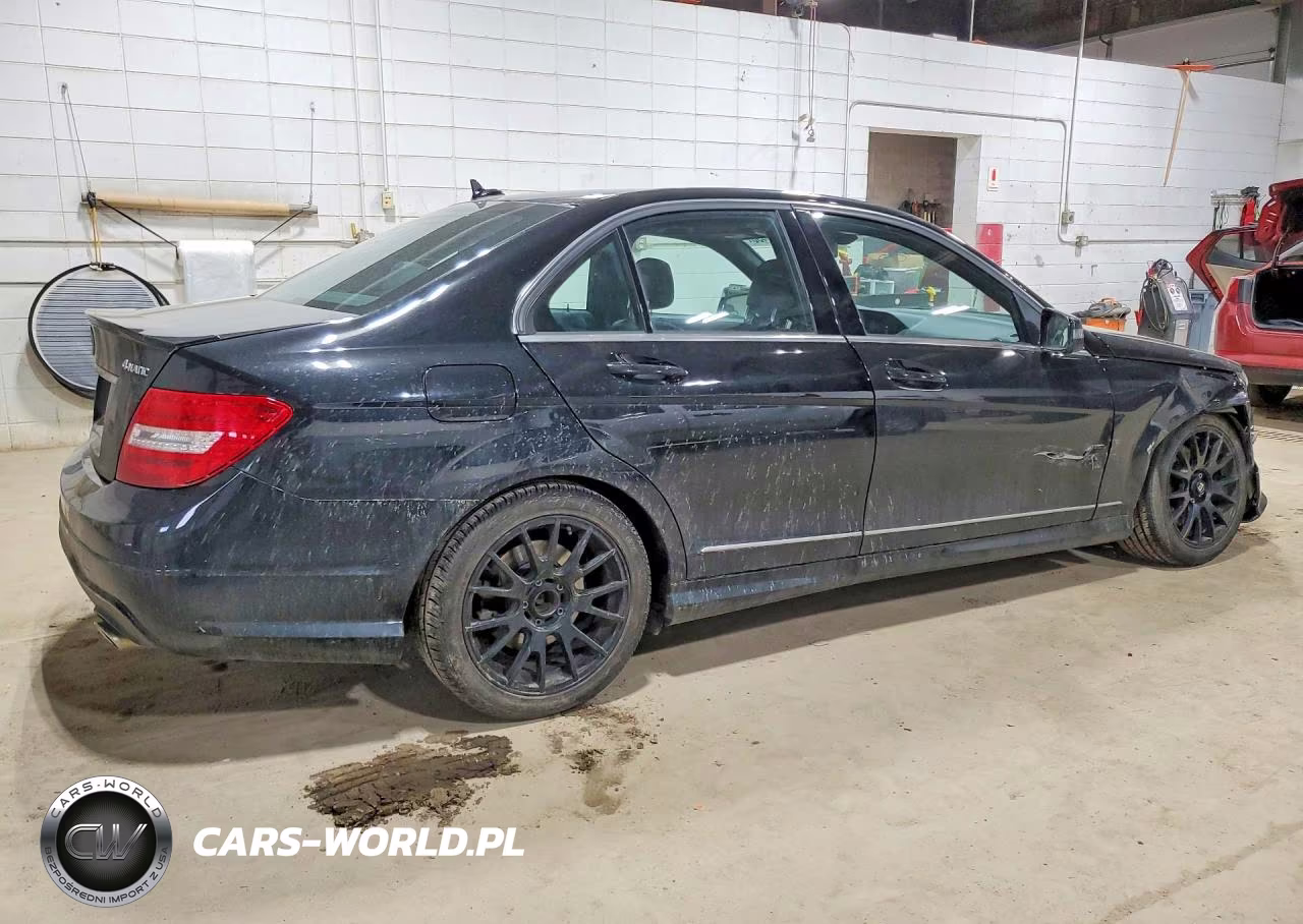2013 Mercedes-Benz C 300 4Matic VIN:WDDGF8AB0DR297435 - 3