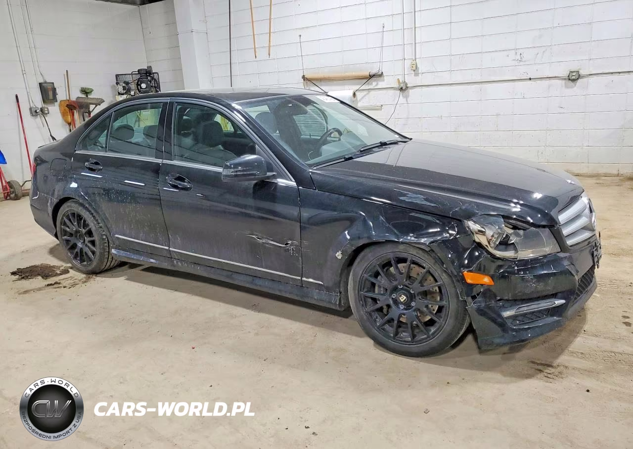 2013 Mercedes-Benz C 300 4Matic VIN:WDDGF8AB0DR297435 - 4