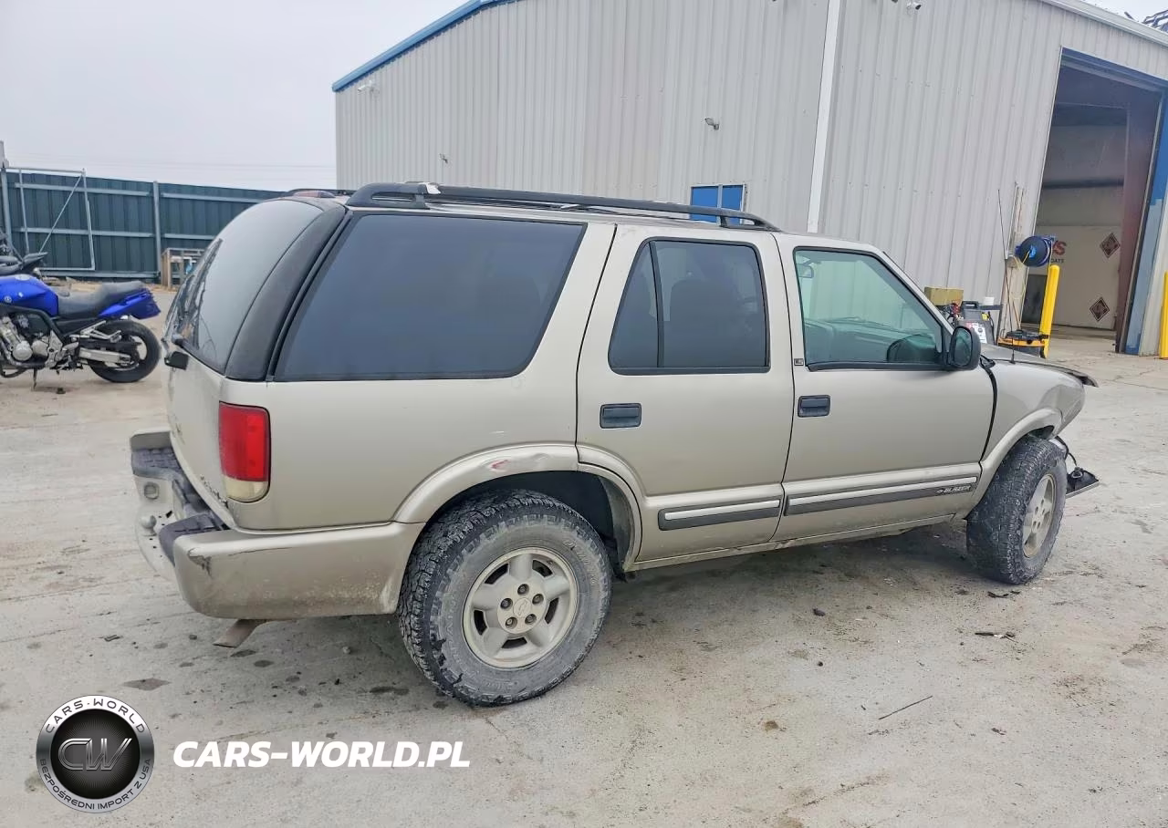 2000 Chevrolet Blazer VIN:1GNDT13W4Y2208257 - 3