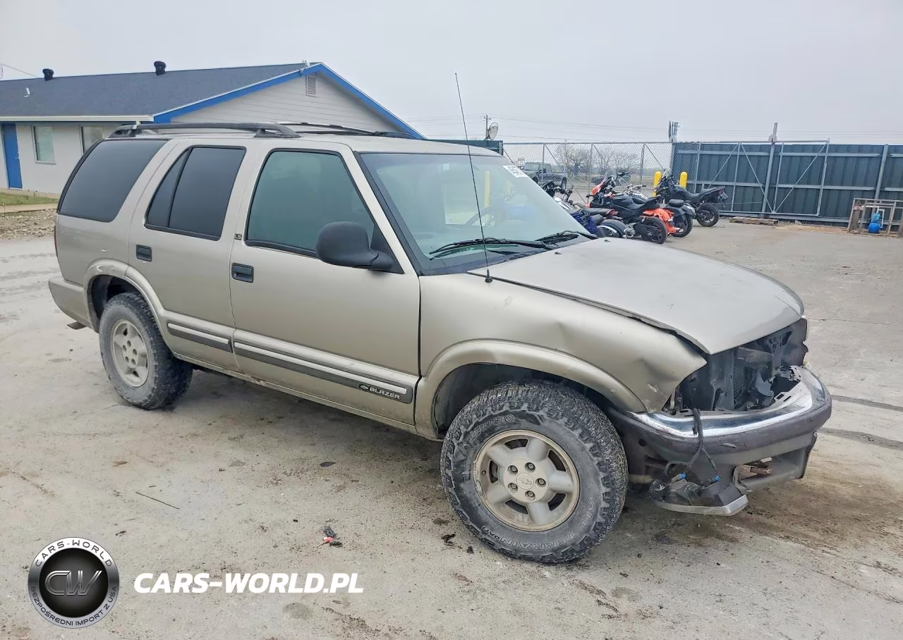 2000 Chevrolet Blazer VIN:1GNDT13W4Y2208257 - 4