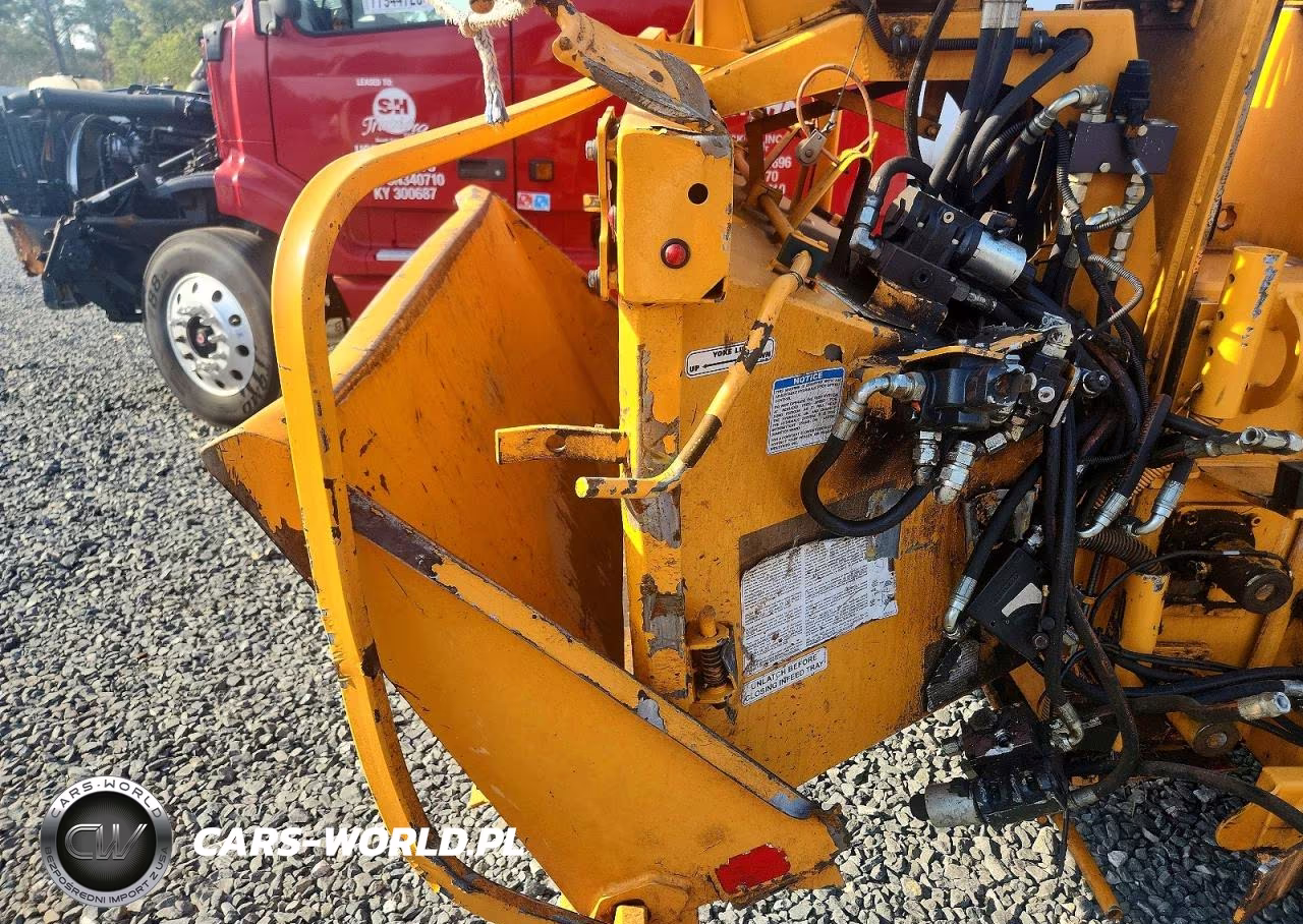 2020 Bandit Wood Chipper VIN:4FMUS1816LR513274 - 10