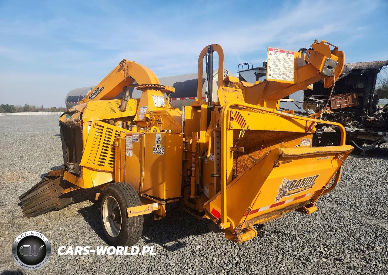 2020 Bandit Wood Chipper VIN:4FMUS1816LR513274 - 3