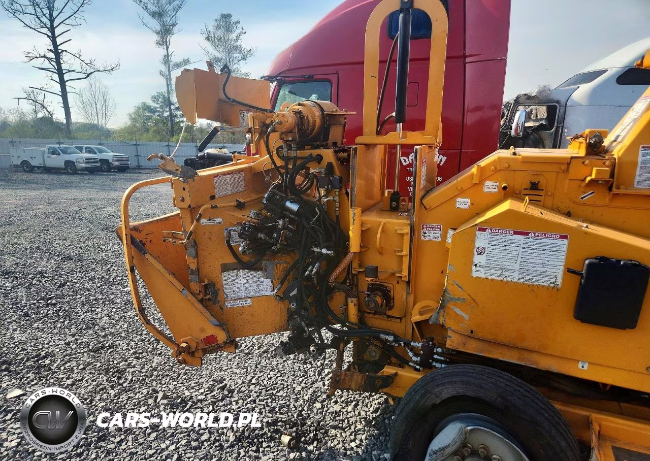 2020 Bandit Wood Chipper VIN:4FMUS1816LR513274 - 6