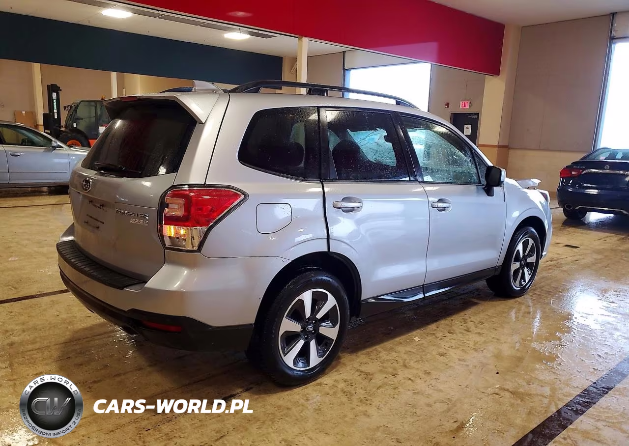 2017 Subaru Forester 2.5I Premium VIN:JF2SJAECXHH543997 - 3