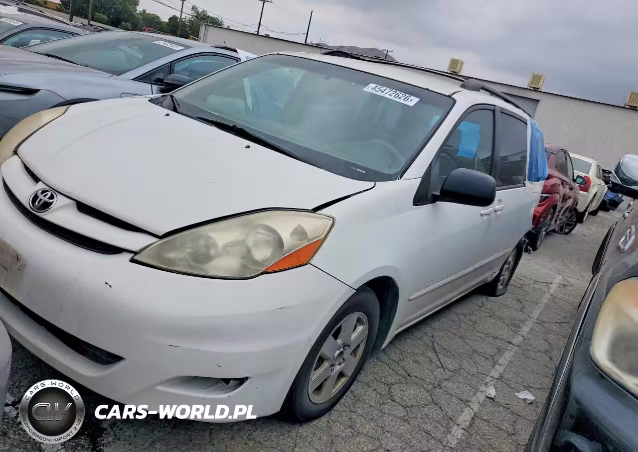 2008 Toyota Sienna Le 7-Passenger