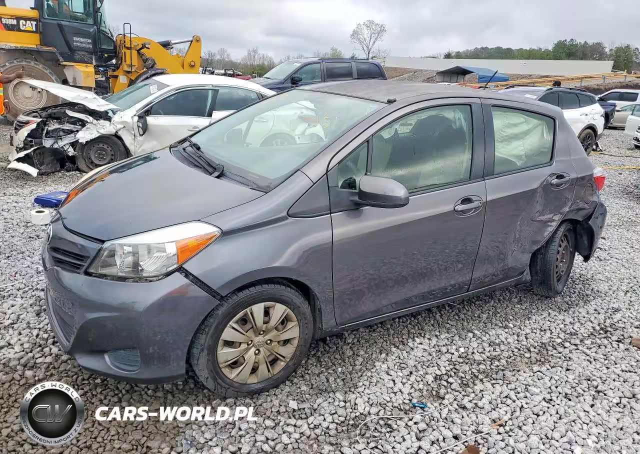 2014 Toyota Yaris 5-Door Le