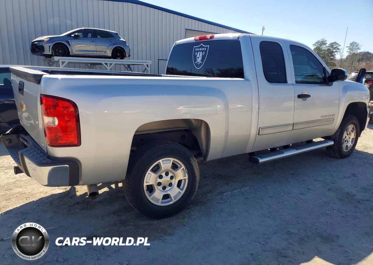 2012 Chevrolet Silverado C1500 Lt VIN:1GCRCSE06CZ209648 - 3