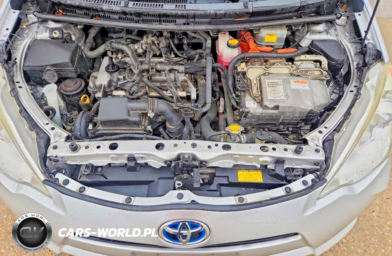 2014 Toyota Prius C One VIN:JTDKDTB37E1064558 - 11