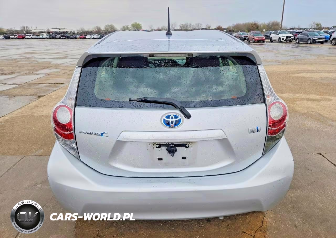 2014 Toyota Prius C One VIN:JTDKDTB37E1064558 - 6