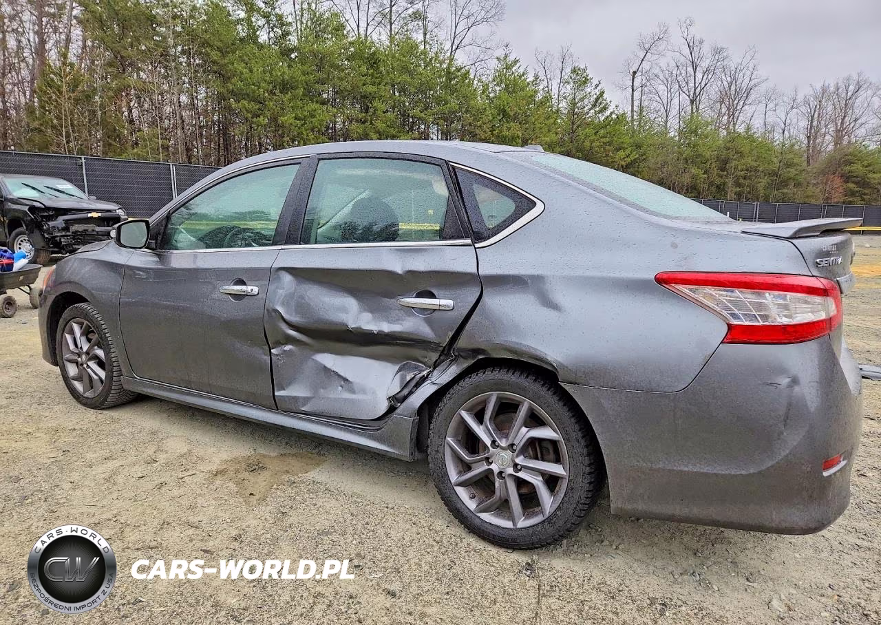 2015 Nissan Sentra Sr VIN:3N1AB7AP8FY318081 - 2