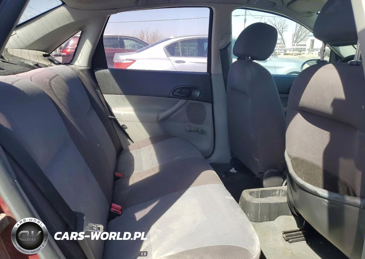2007 Ford Focus Zx4 VIN:1FAFP34N77W280185 - 10