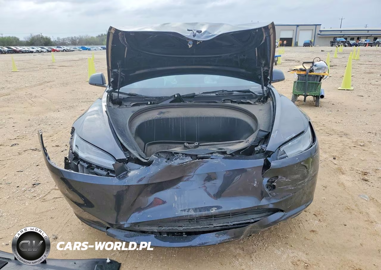 2025 Tesla Model 3 VIN:5YJ3E1EA9SF022735 - 5