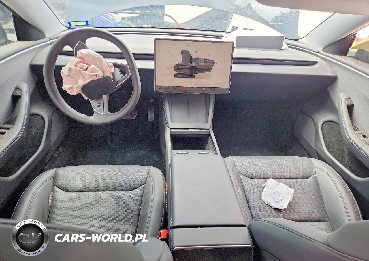 2025 Tesla Model 3 VIN:5YJ3E1EA9SF022735 - 8