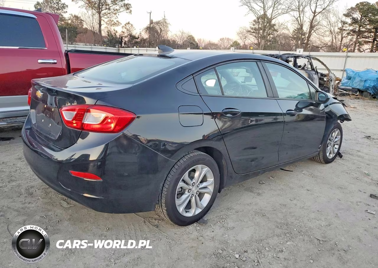 2019 Chevrolet Cruze Ls VIN:1G1BC5SM5K7149469 - 3