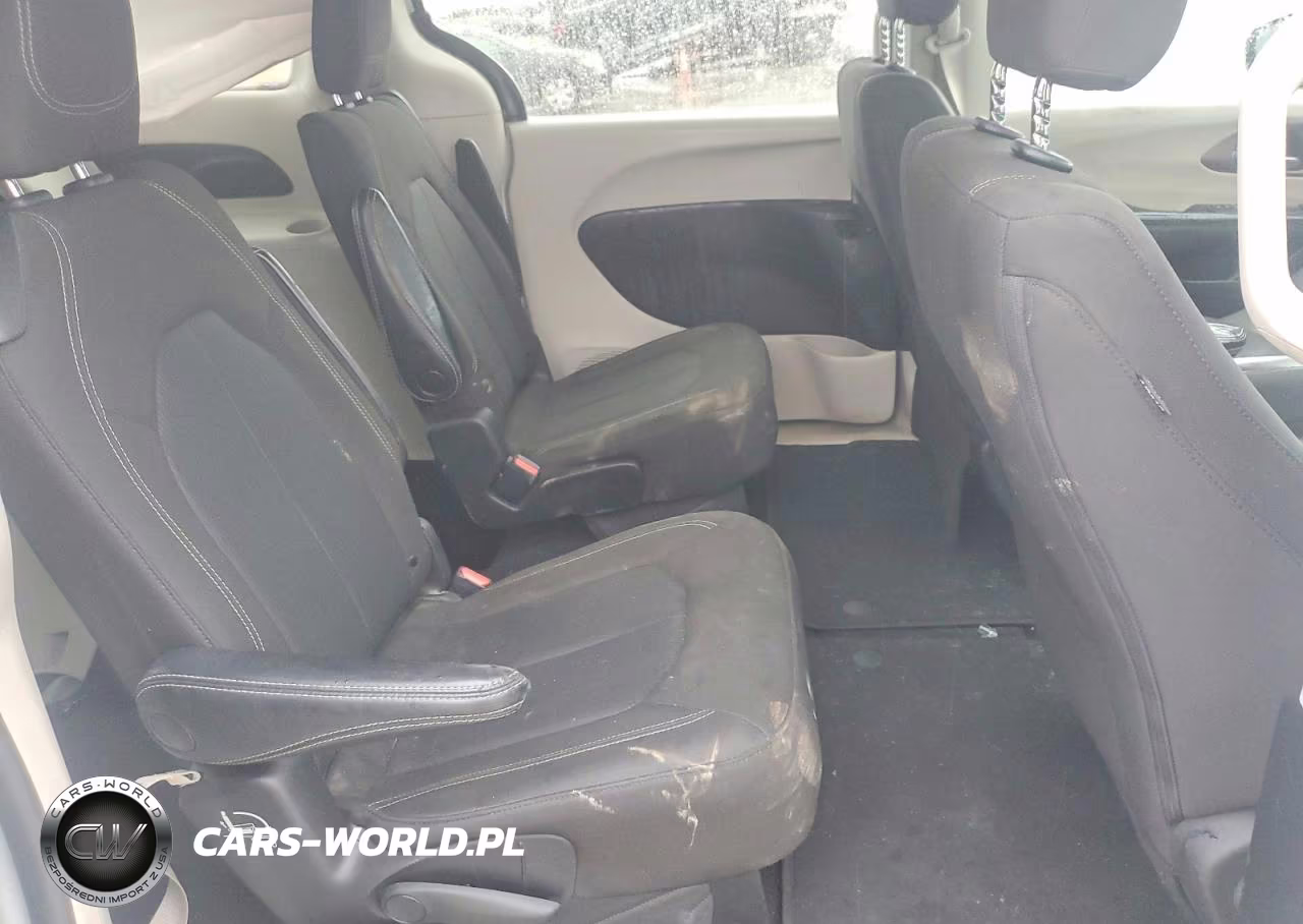 2022 Chrysler Voyager VIN:2C4RC1CG5NR162782 - 11