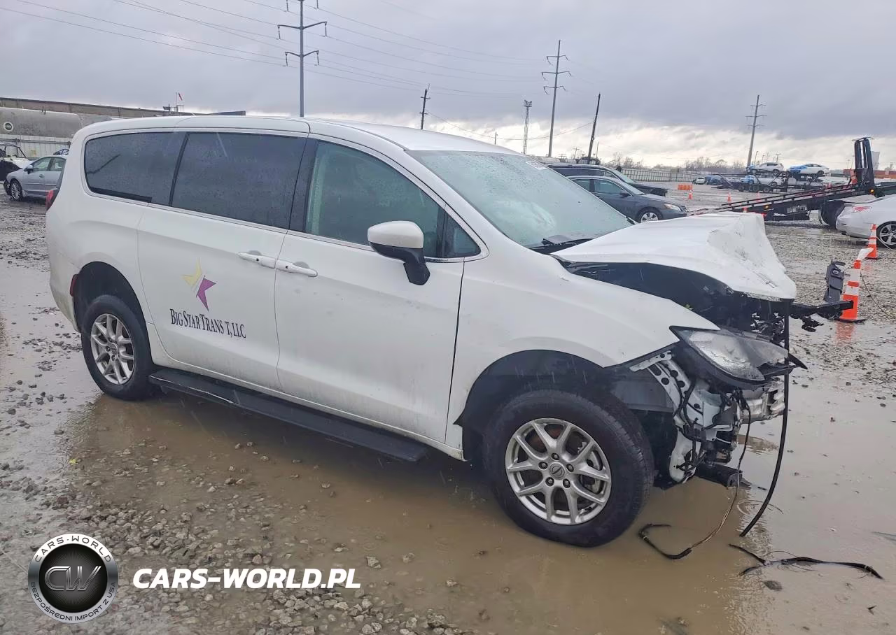 2022 Chrysler Voyager VIN:2C4RC1CG5NR162782 - 4