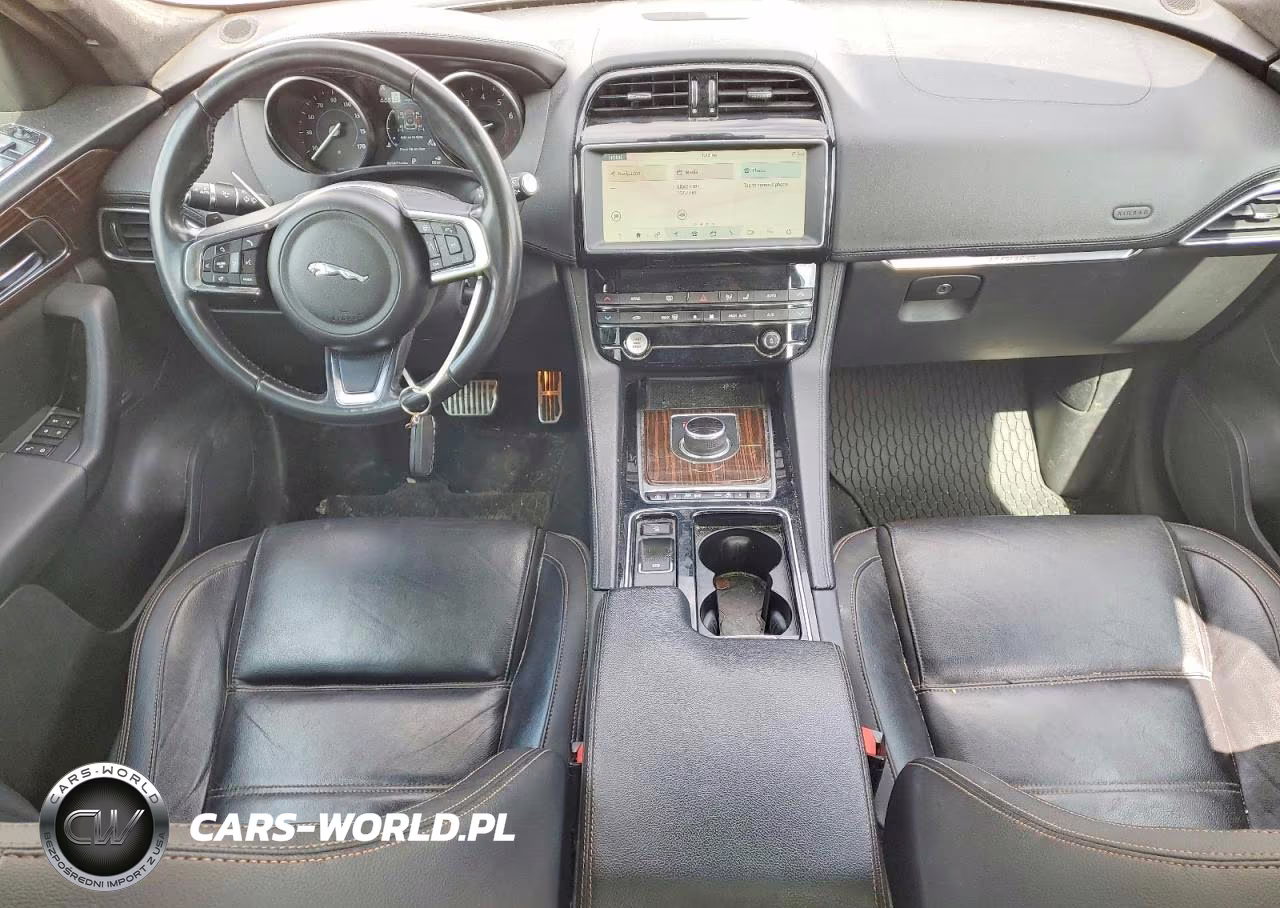 2019 Jaguar F-Pace 35T VIN:SADCK2FX7KA358656 - 8