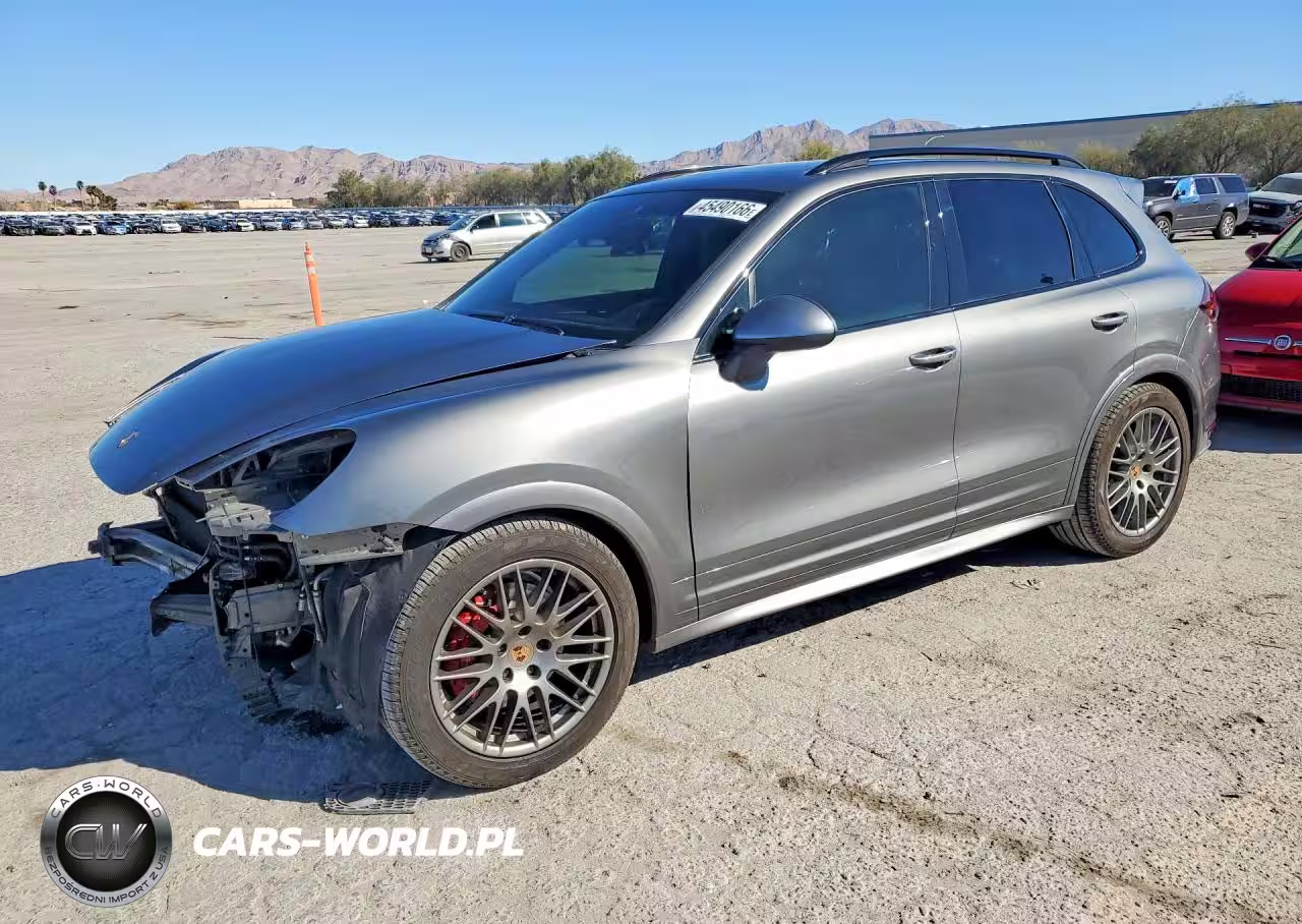 2014 Porsche Cayenne Gts