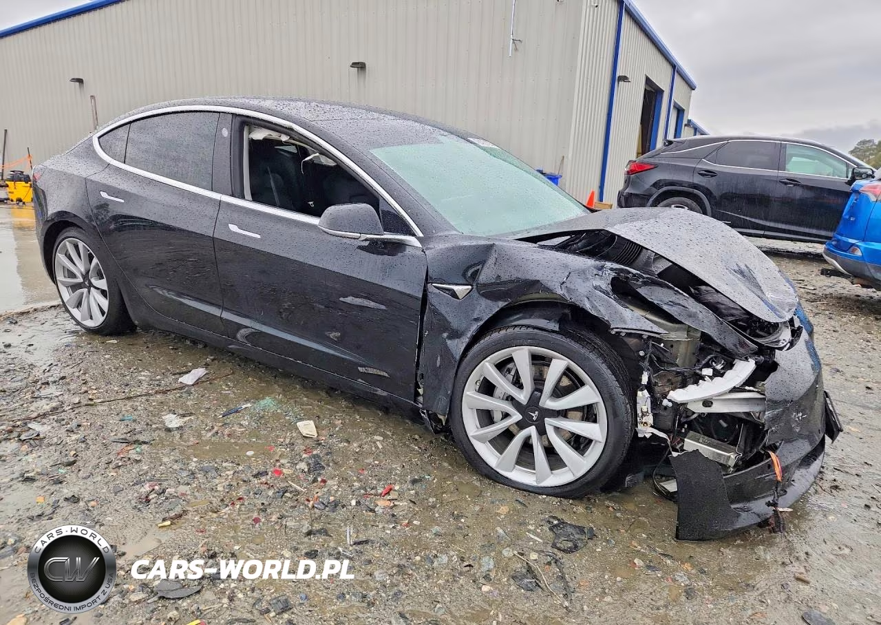 2020 Tesla Model 3 VIN:5YJ3E1EA4LF660795 - 4