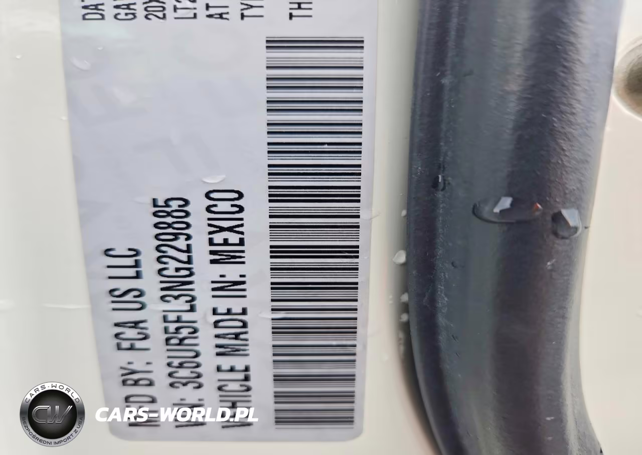 2022 Ram 2500 Laramie VIN:3C6UR5FL3NG229885 - 13