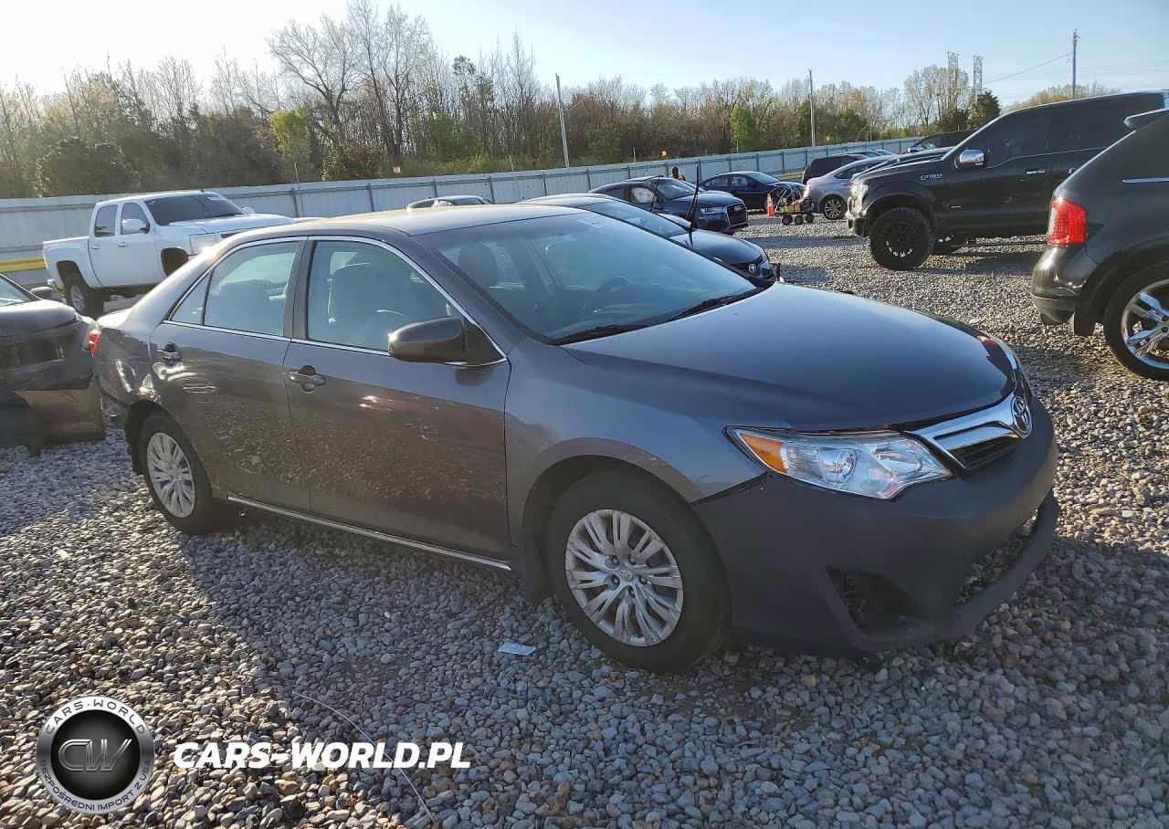 2014 Toyota Camry Le VIN:4T4BF1FKXER417276 - 4