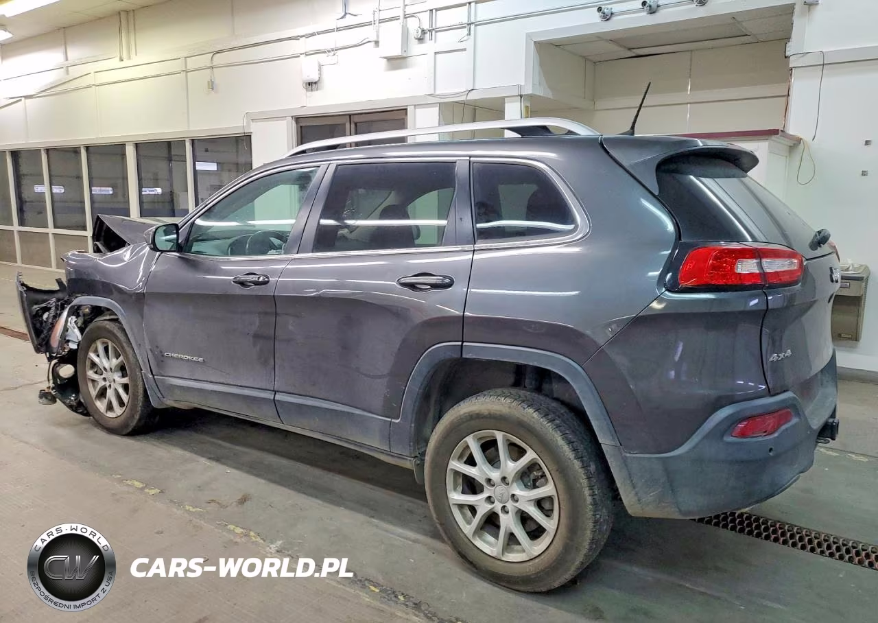2017 Jeep Cherokee Latitude VIN:1C4PJMCS7HW565595 - 2