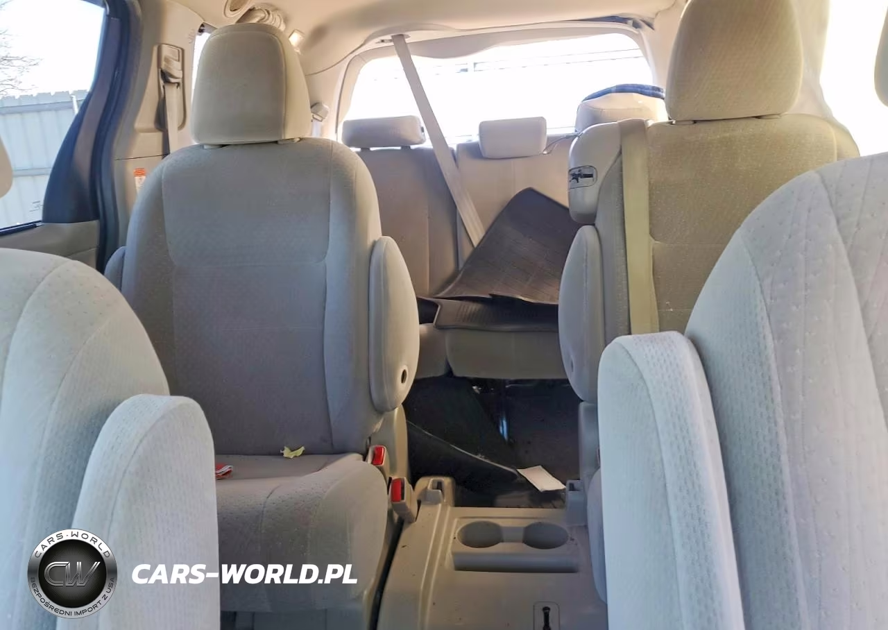2015 Toyota Sienna Le 8 Passenger VIN:5TDKK3DC9FS538789 - 10