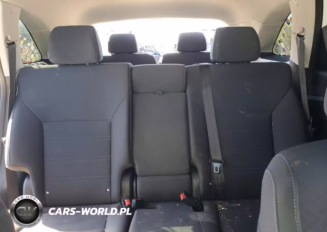 2020 Kia Sorento S V6 VIN:5XYPGDA5XLG697266 - 10
