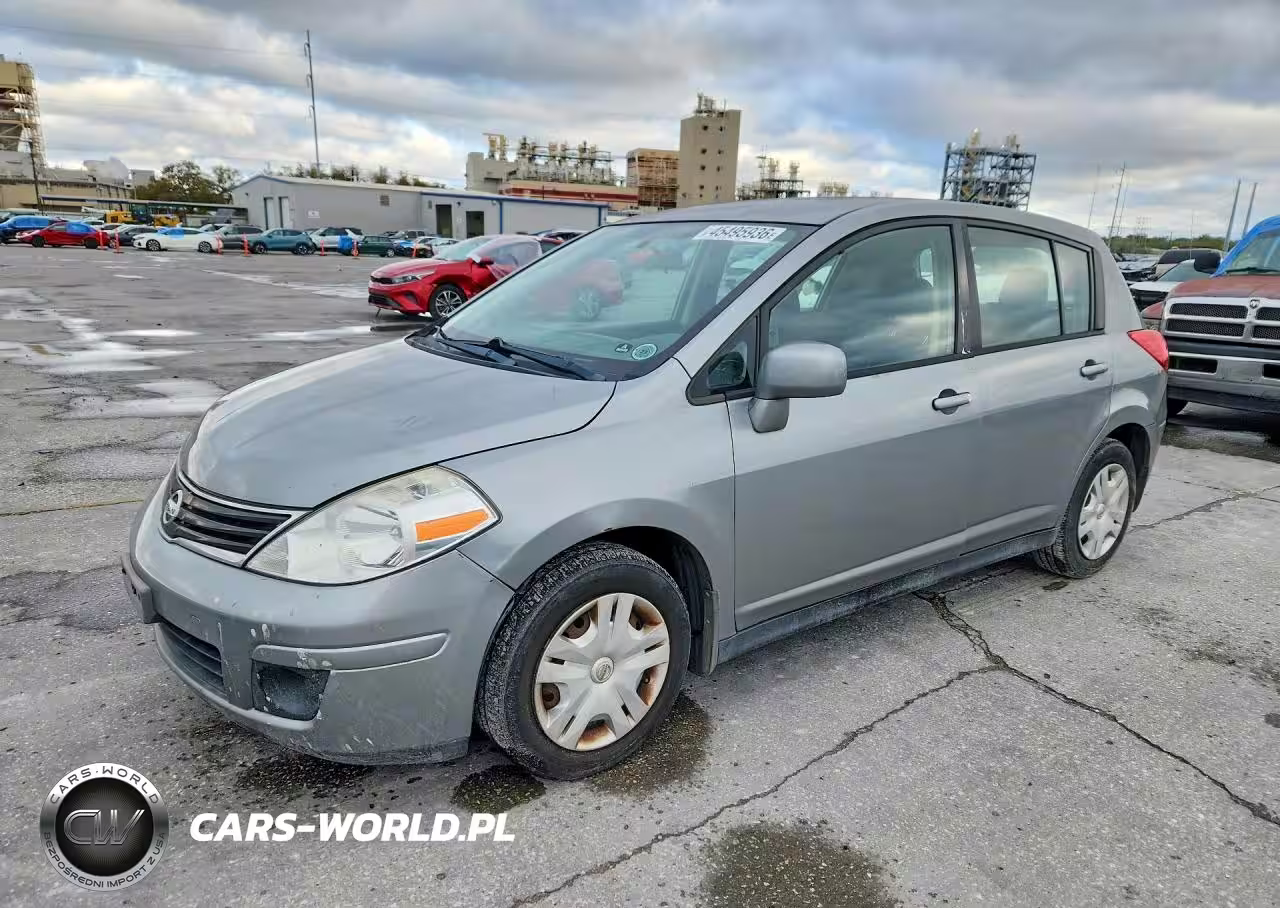 2011 Nissan Versa 1.8 S