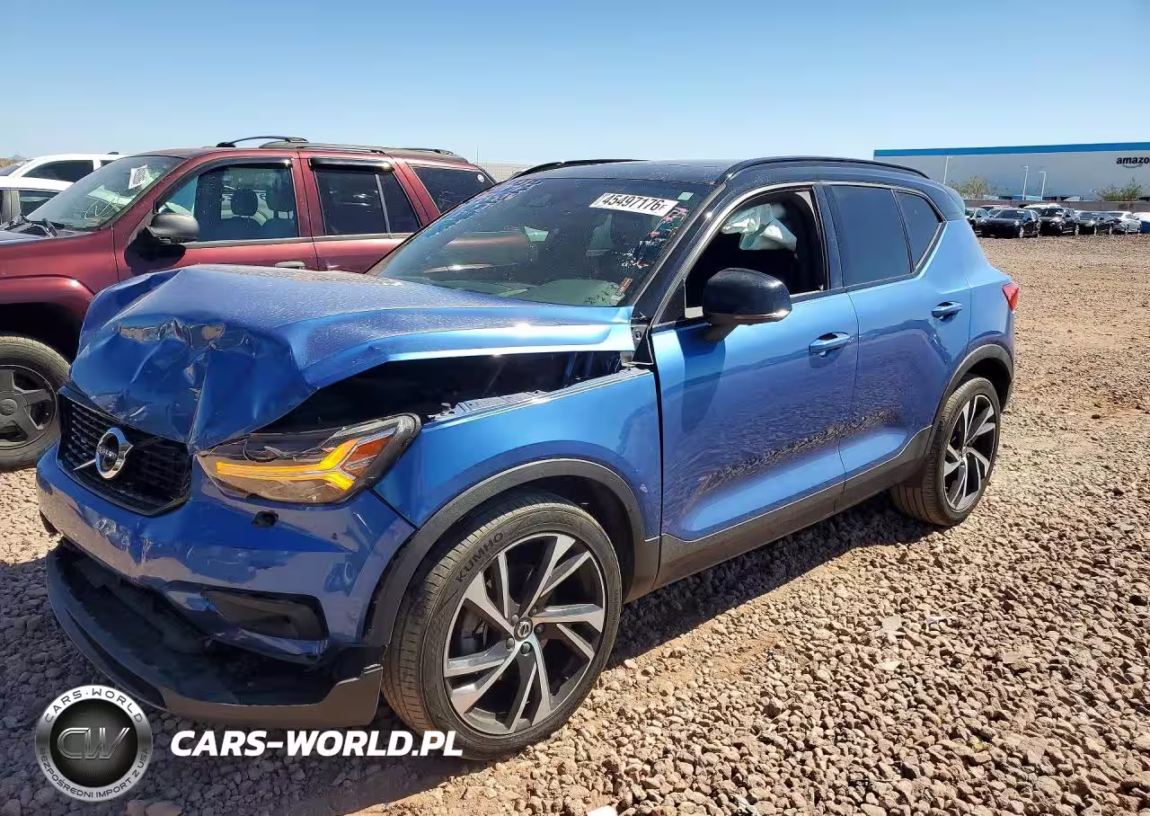 2021 Volvo Xc40 T4 R-Design